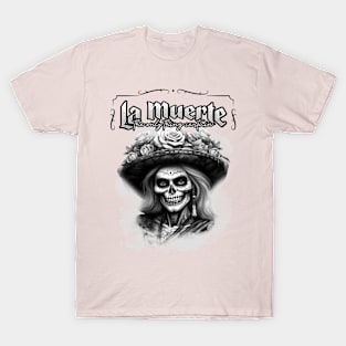 Día de Muertos Chicana T-Shirt